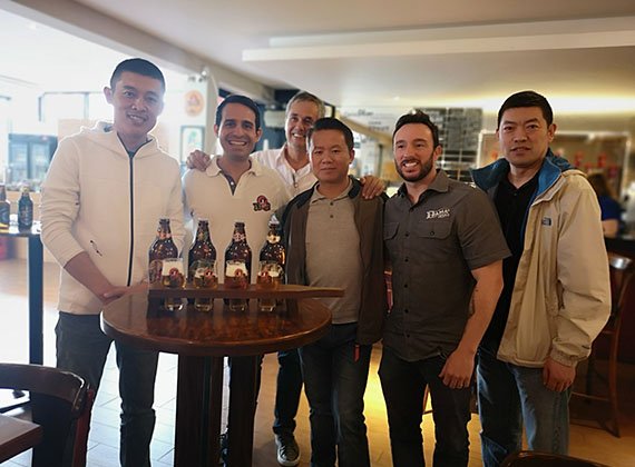 Participar en exposiciones extranjeras